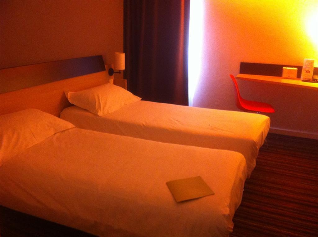 Kyriad Tours Sud - Chambray Les Tours Luaran gambar