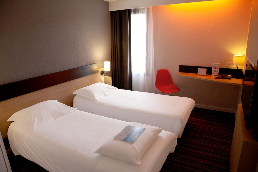 Kyriad Tours Sud - Chambray Les Tours Luaran gambar